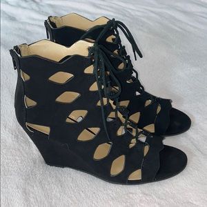Black dressy wedges